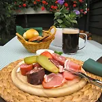 Hotel Gruene Tanne Mandelholz Elend