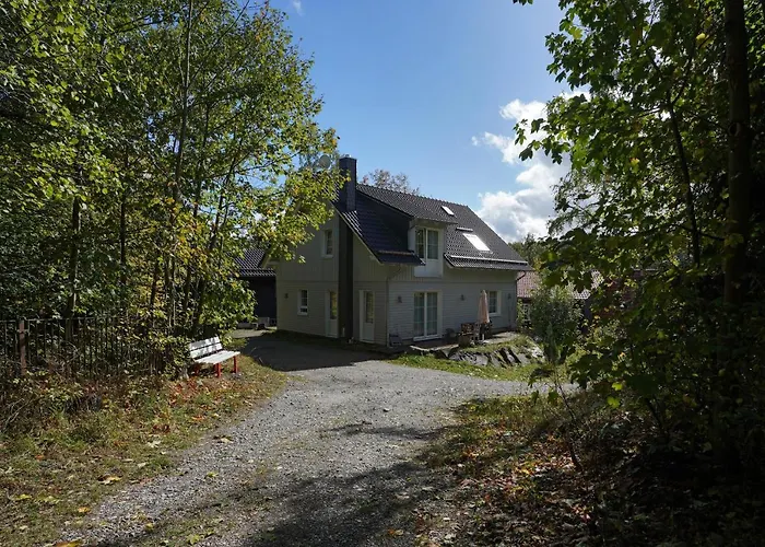 Gruene Tanne Mandelholz Hotell 3*