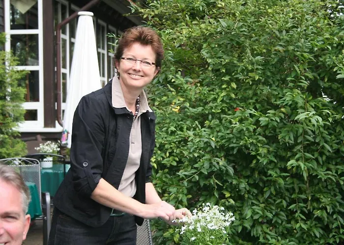 Gruene Tanne Mandelholz Hotel