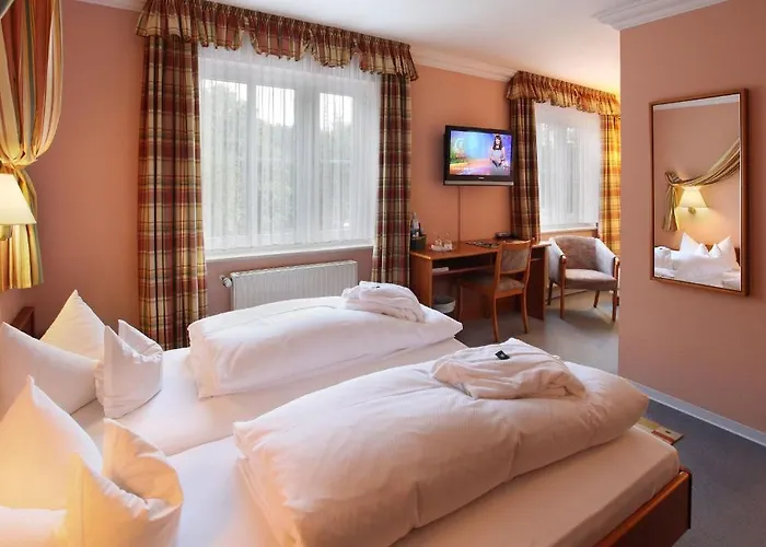 Hotel Gruene Tanne Mandelholz